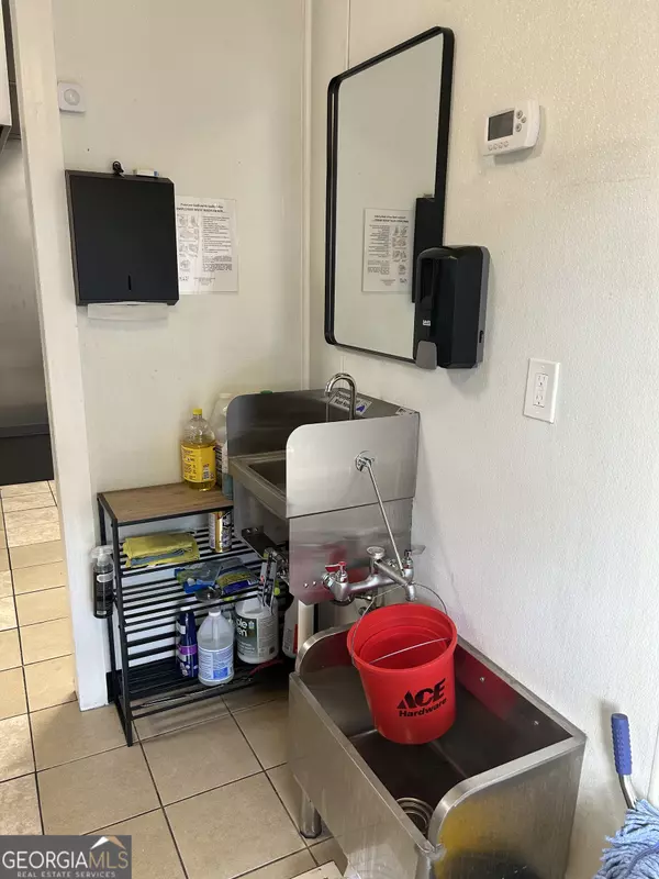 Hartwell, GA 30643,50 S Forest AVE