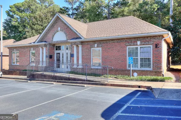 Monroe, GA 30655,155 Bankers BLVD #E200