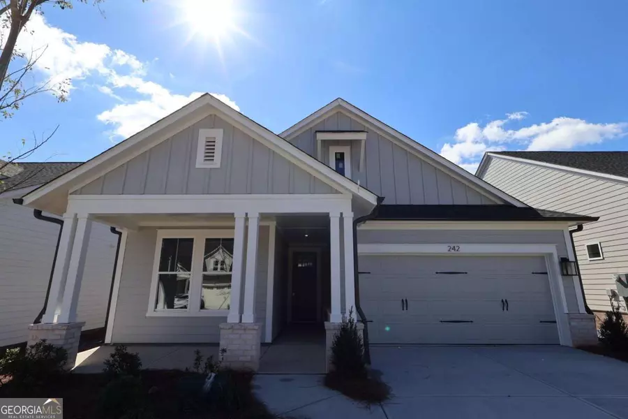 242 Strawberry LN, Woodstock, GA 30189