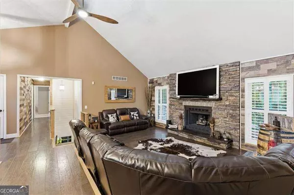 Acworth, GA 30102,5307 Shadow CIR