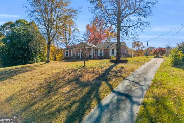 Toccoa, GA 30577,3048 Oak VLY