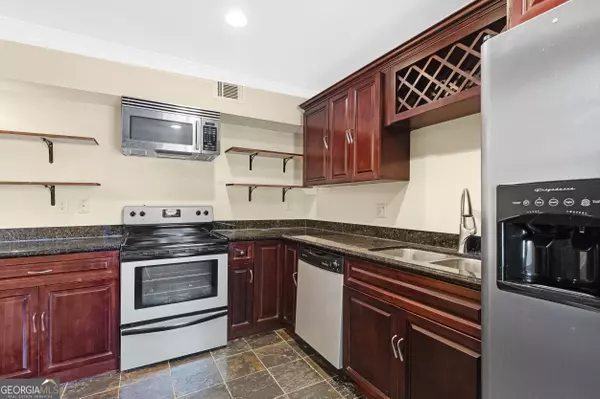 Atlanta, GA 30341,3091 Colonial WAY