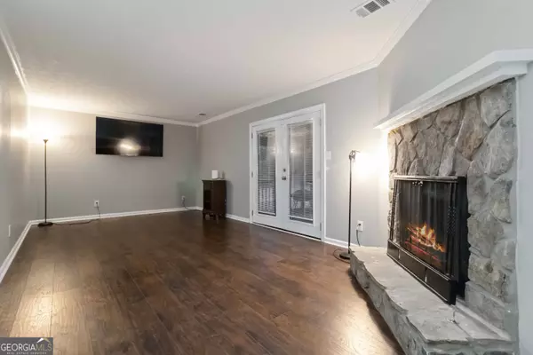 Stone Mountain, GA 30088,1071 Redan Trail CT