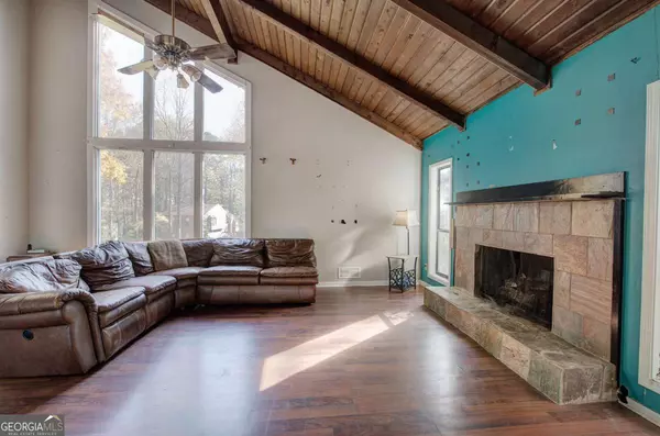 Marietta, GA 30066,3935 Lookout Point DR