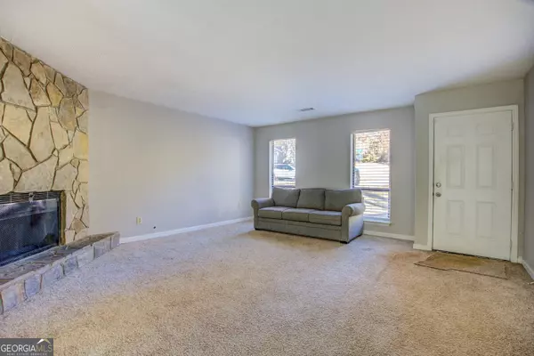 Stone Mountain, GA 30088,860 Forest PATH