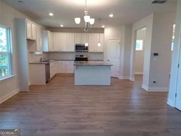 Dallas, GA 30132,182 Shoals TRL