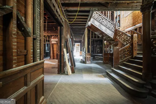 Atlanta, GA 30308,537 Peachtree ST