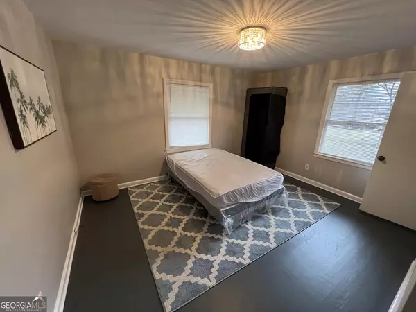 Atlanta, GA 30344,2529 Riggs DR