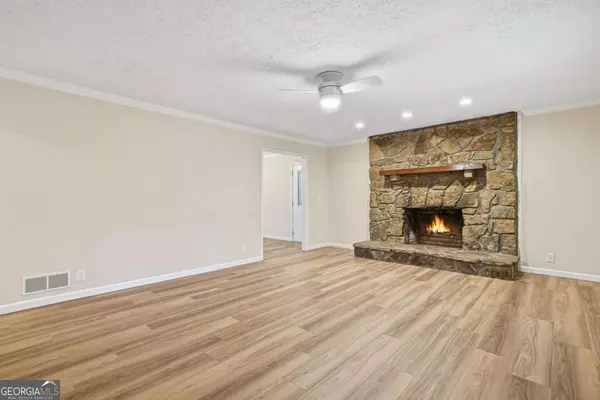 Waleska, GA 30183,6231 Reinhardt College Pkwy