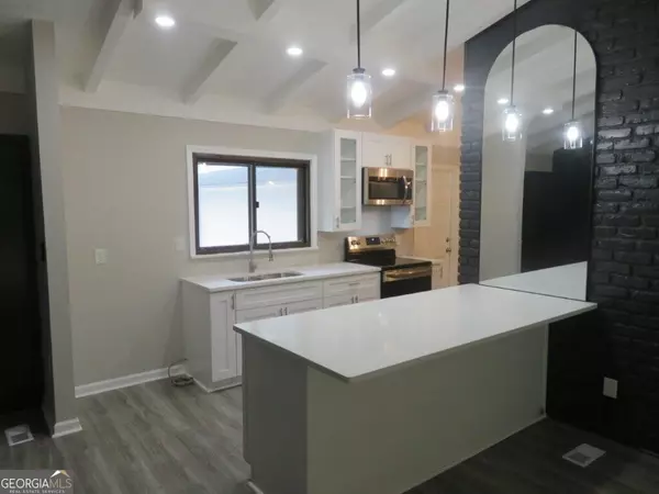 Atlanta, GA 30344,2416 Woodhill LN