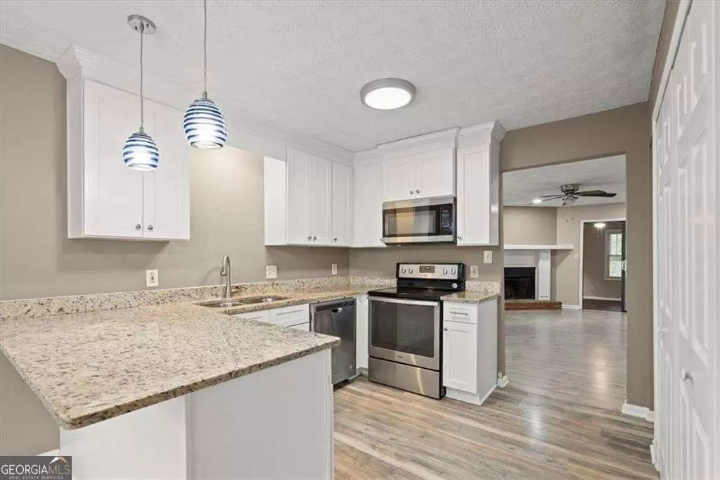 Woodstock, GA 30188,326 Farm Place CT NE