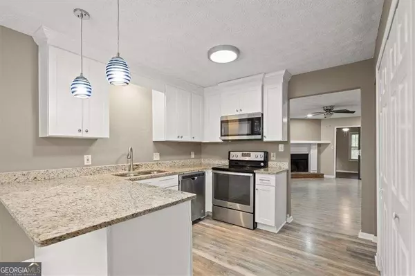 326 Farm Place CT NE, Woodstock, GA 30188