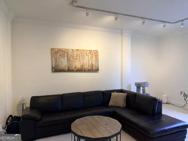 Atlanta, GA 30309,130 Twenty 6th ST NW ## 214