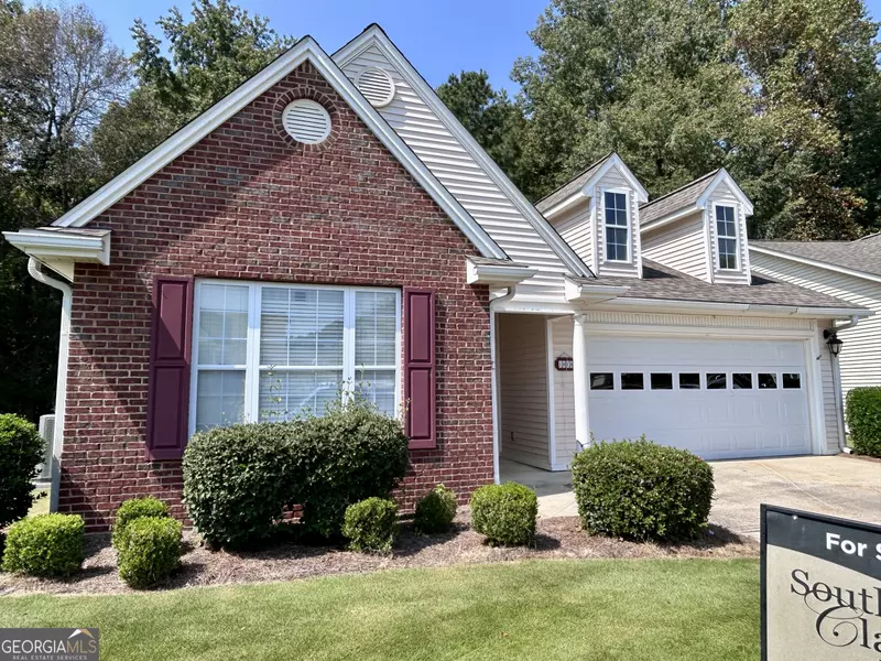 1018 Pinehurst DR, Peachtree City, GA 30269