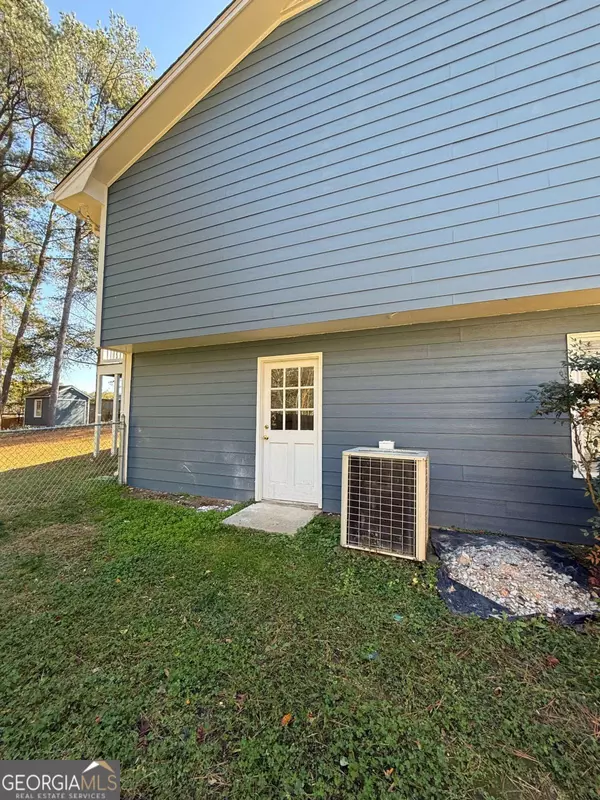 2142 Graystone Pkwy, Grayson, GA 30017