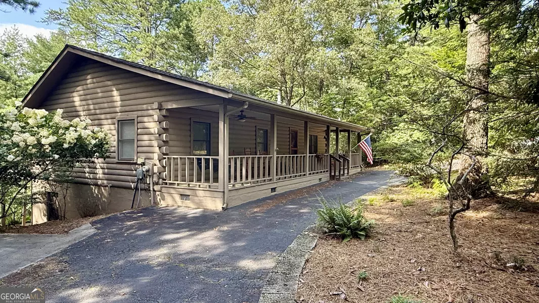 277 Pinecrest RD, Sautee Nacoochee, GA 30571