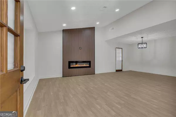 Stone Mountain, GA 30088,850 Greenhedge DR