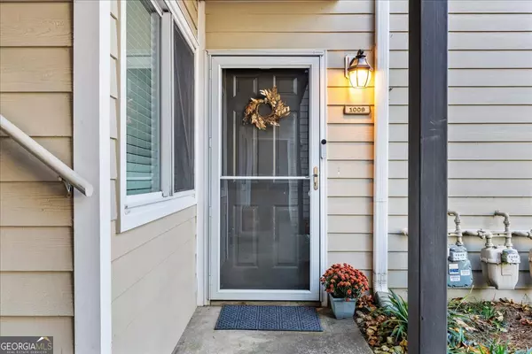 Roswell, GA 30075,1009 Lake Pointe CIR