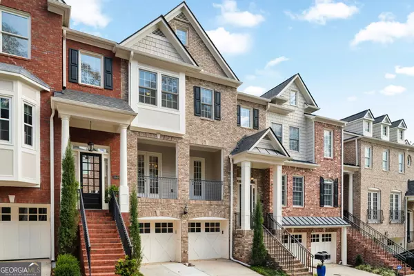 Atlanta, GA 30328,5945 Reddington WAY