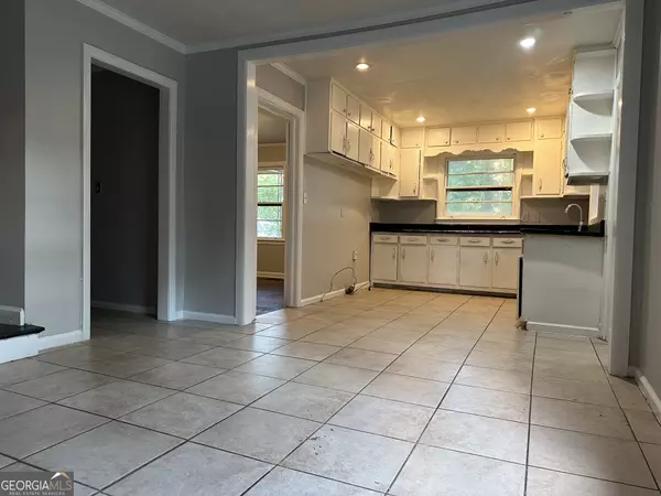 Forest Park, GA 30297,498 North AVE