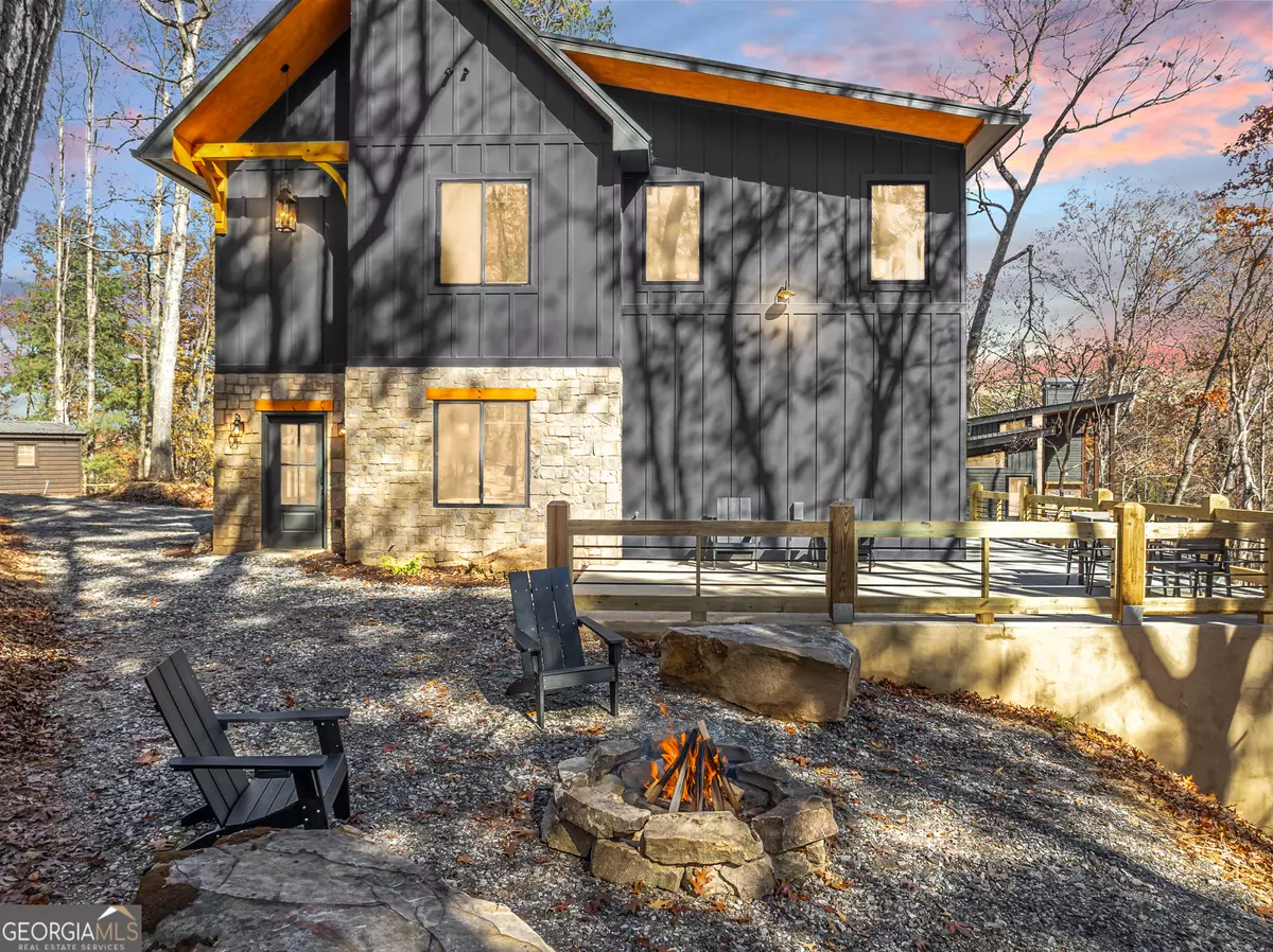 Blue Ridge, GA 30513,294 Campbell Camp CIR