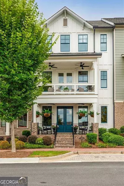 815 Maplewood DR, Roswell, GA 30075