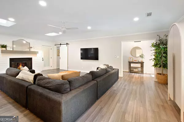 Peachtree Corners, GA 30092,5885 Match PT