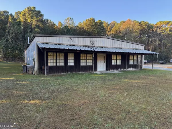 Milledgeville, GA 31061,223 Sinclair Marina RD NE