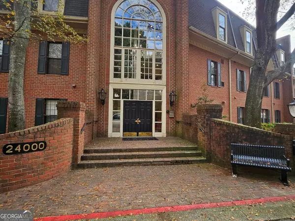 24208 Plantation DR NE, Atlanta, GA 30324