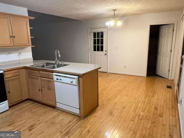 Flowery Branch, GA 30542,6441 Wildwood TRL