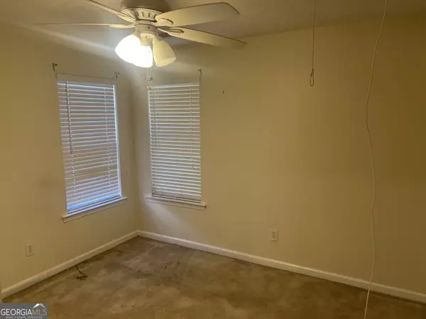 South Fulton, GA 30349,5490 Twin Lakes DR