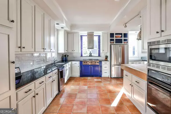 Atlanta, GA 30305,2837 N Hills DR NE