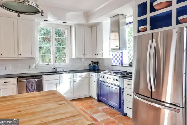 Atlanta, GA 30305,2837 N Hills DR NE