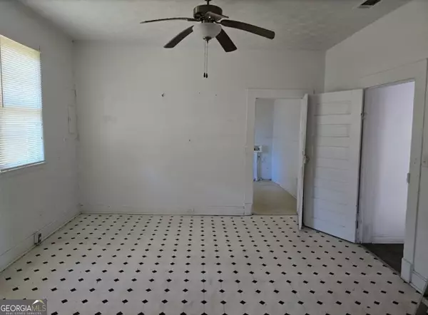 Waycross, GA 31503,1212 Martin Luther King DR