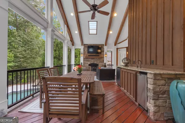 Peachtree City, GA 30269,806 Smokey WAY