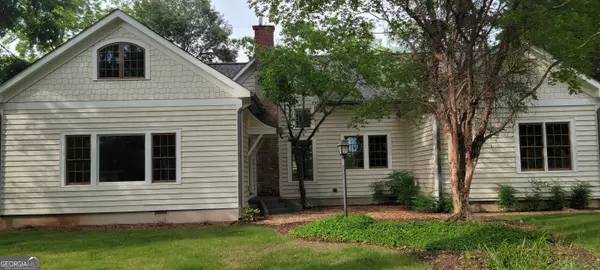 Social Circle, GA 30025,213 W West Hightower TRL