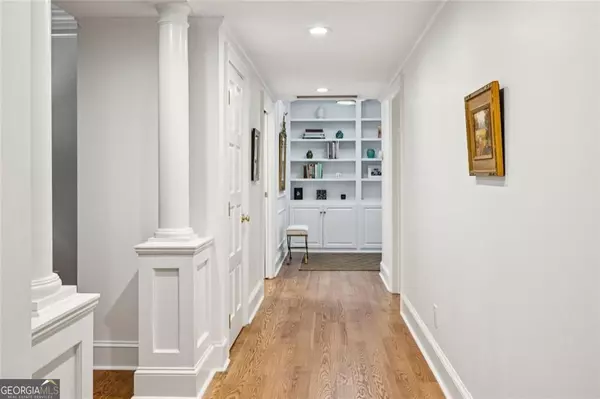 Atlanta, GA 30305,2765 Peachtree RD NE #3