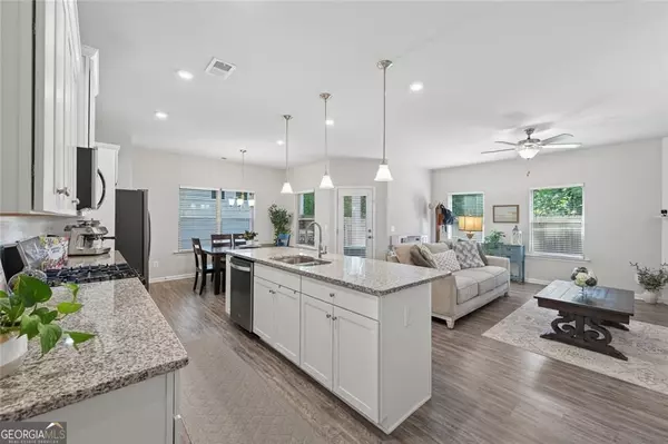 154 Bryon LN, Acworth, GA 30102