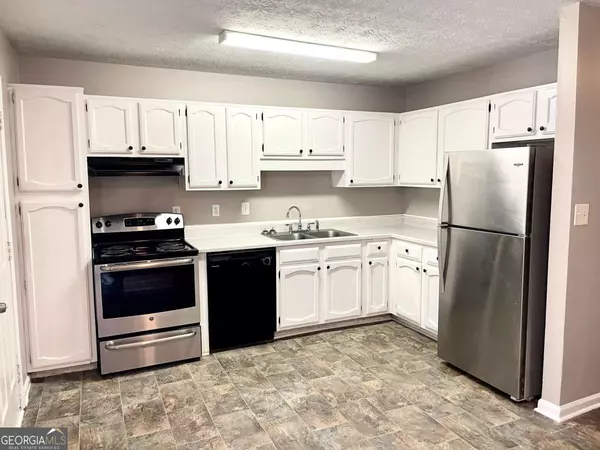 Fayetteville, GA 30215,145 Meadowbrook CT #UNIT A