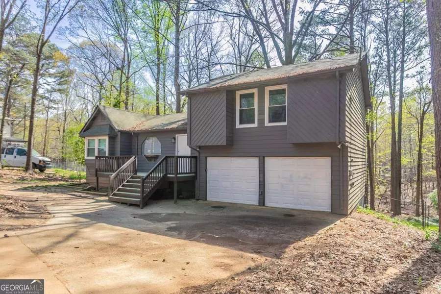 477 Victoria RD, Woodstock, GA 30189