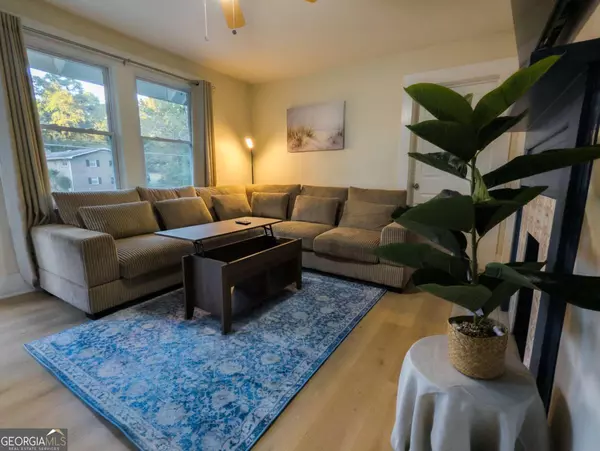 Lithonia, GA 30038,6557 Woodrow RD