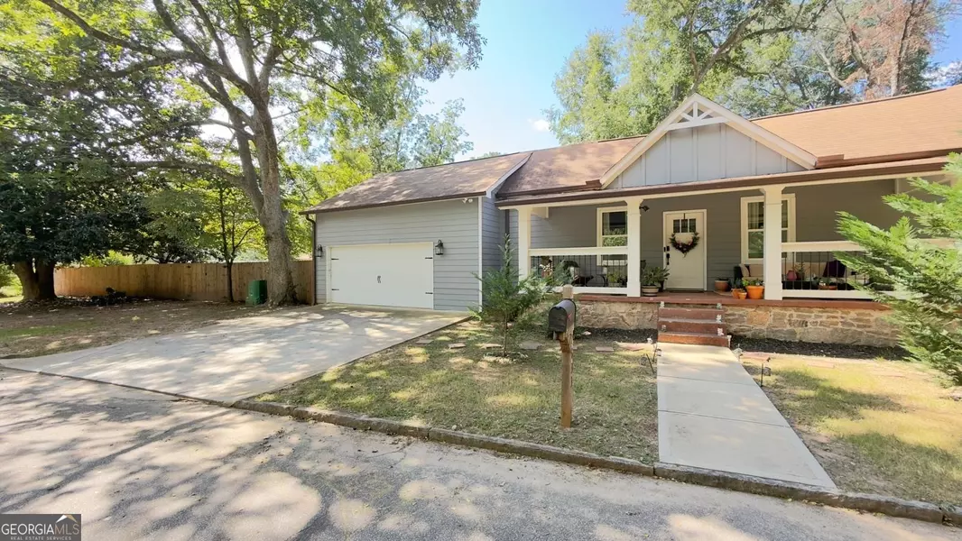 2633 Council ST, Lithonia, GA 30058