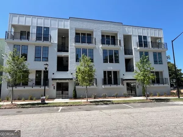 991 Bibbs Circle NW #23, Atlanta, GA 30318