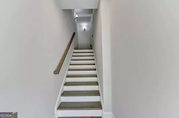 Brookhaven, GA 30319,1372 Live Oak LN