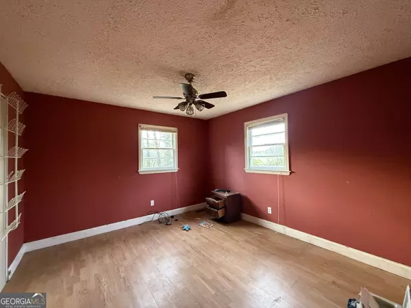 Clarkesville, GA 30523,165 Pearl ST