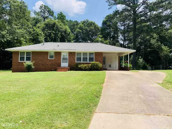 25 Martin ST, Newnan, GA 30263