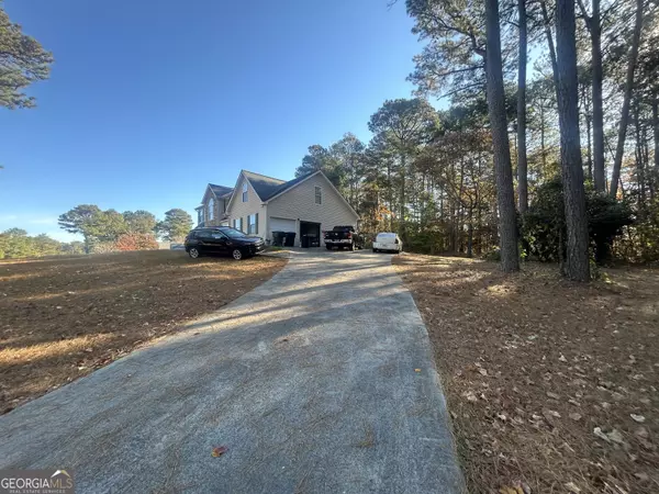 Loganville, GA 30052,5667 Highway 81