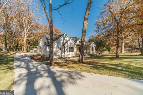 Monroe, GA 30655,327 Pine CIR