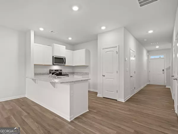 Atlanta, GA 30336,5981 Skylar DR