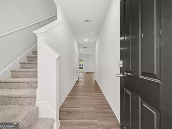 Atlanta, GA 30336,5981 Skylar DR